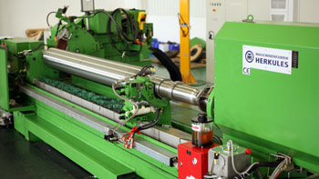  Roll Grinding Machine